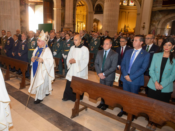 Institucional