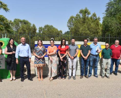 El Consorcio Provincial de Medio Ambiente suministra a Villarrobledo un total de 18 nuevos envases de vidrio, cartón y embalaje.