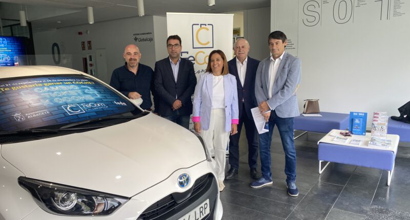 Modesto Belinchón afirma que el Ayuntamiento "tiene la obligación" de apoyar al comercio local por su aportación al tejido económico y social de la ciudad