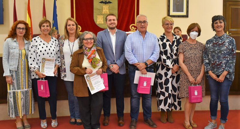 Manuel Laespada en poesía y Juan Miguel Pérez en prosa ganan los primeros premios del 'XIX Certamen Literario para Mayores'