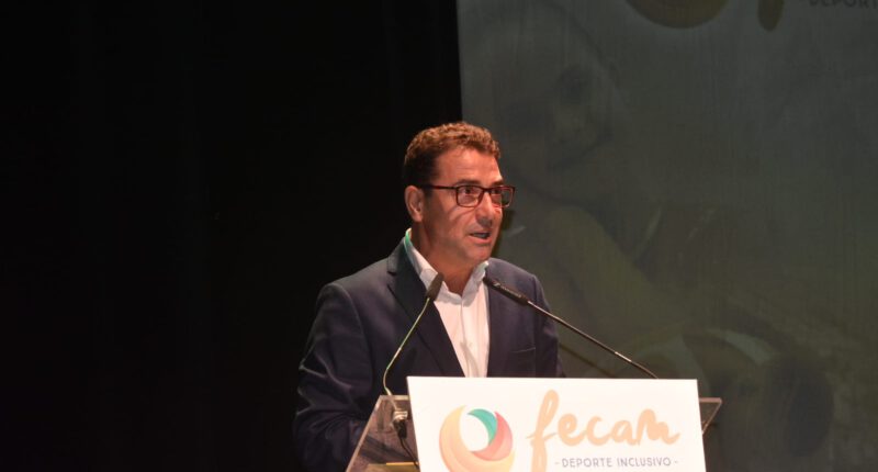 El Ayuntamiento agradece a la FECAM que siga eligiendo la ciudad como sede de su Campeonato Nacional de Fútbol 7 en la clausura de su XI edición