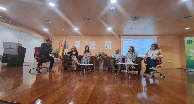La concejala de Atención a las Personas ha participado esta tarde en el encuentro organizado por Afaeps