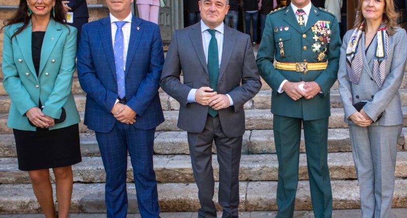 El alcalde agradece la "cercanía" y la "colaboración" de la Guardia Civil en la celebración de su patrona