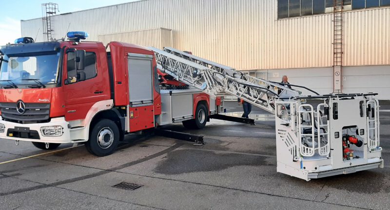 El nuevo vehículo autobáscula de 30 metros de altura para el Servicio de Bomberos y Salvamento del Ayuntamiento llegará en los primeros meses de 2023