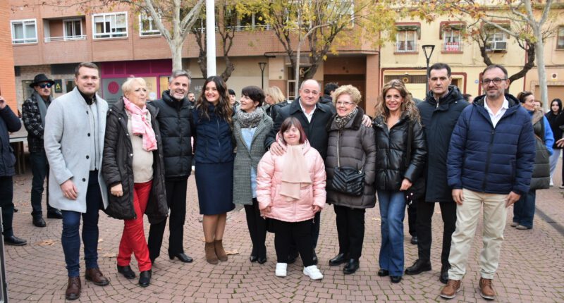 El Ayuntamiento de Albacete homenajea a Blas Pastor, expresidente de la Asociación de Vecinos Parque Sur