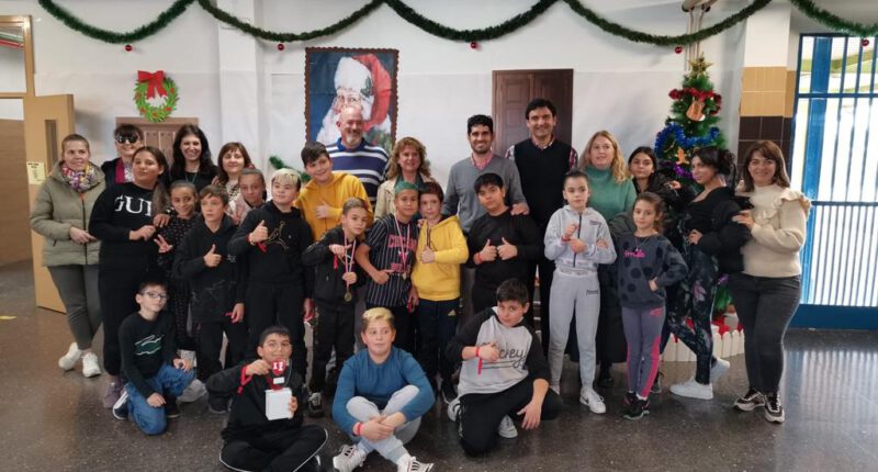 La concejala de Educación participó en la entrega de premios del Torneo de Navidad de Ajedrez, organizado por el colegio La Paz