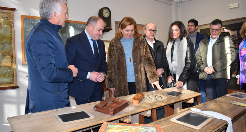 Emilio Sáez: “El acuerdo entre el Ayuntamiento y la Junta hará del Museo del Niño un referente nacional en la historia de la pedagogía”