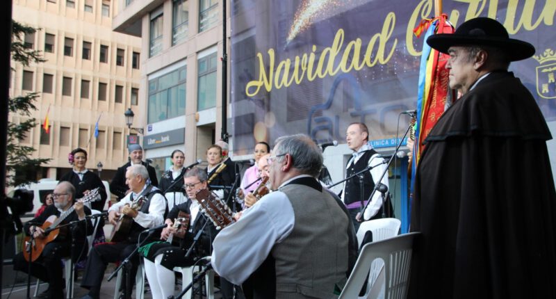 La Plaza del Altozano acogió con éxito el I Encuentro de Aguilanderos Ciudad de Albacete