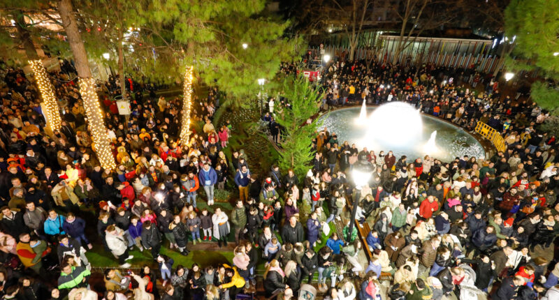 Unas 75.000 personas han disfrutado de la Cabalgata de Reyes, que ha contado con un 30% más de elementos y participantes que en 2022
