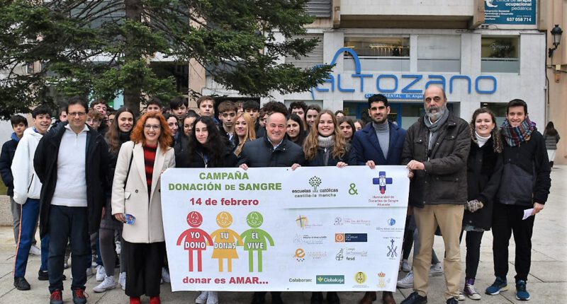 El alcalde reconoce que la campaña 'Donar es amar' contribuye a garantizar el relevo generacional en la donación de sangre