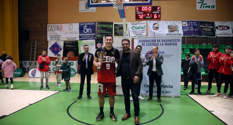 Belinchón felicita al Club EBA tras proclamarse esta tarde campeón de la Primera Copa Nacional